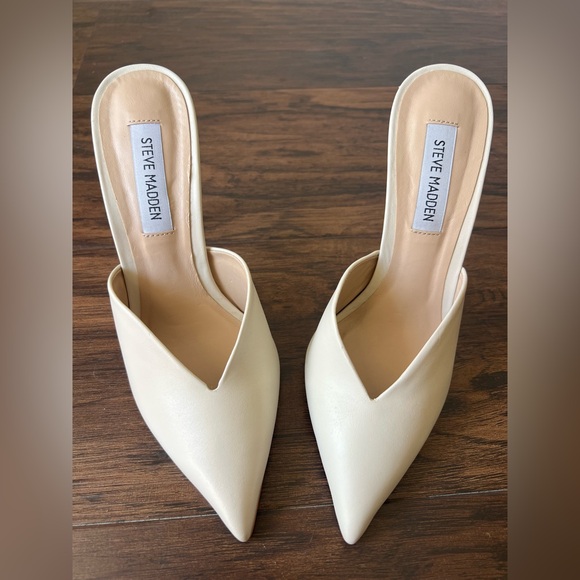 Steve Madden Shoes - 🚫SOLD🚫 Steve Madden Cream Pointed V-Cut Slip-On Mule Heels